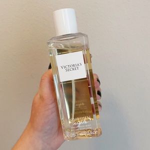 Victoria’s Secret Bombshell Nights spray mist